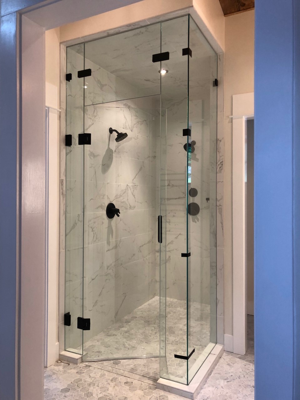 Glass steamer shower enclosure installation in Bend, Oregon